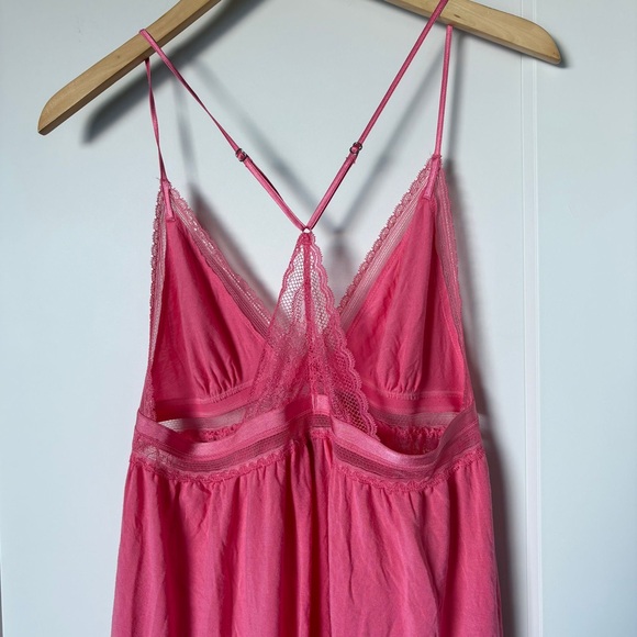 Victoria’s Secret Pink Lace Babydoll Slip Nightgown Criss Cross XL Valentine's - Picture 2 of 9